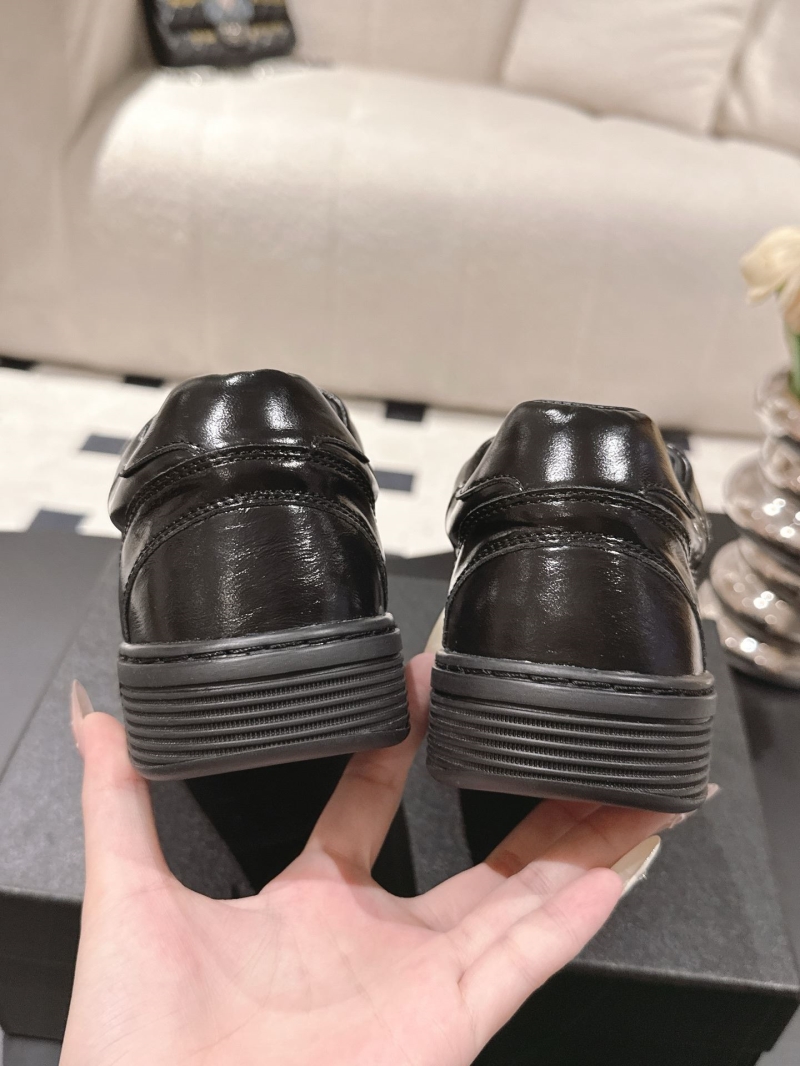 Ch**el sneakers